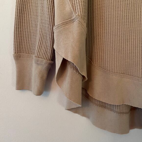 We The Free Women's size Small Pink V-neck Thermal Henley Top Oversized Lounge - Picture 4 of 8